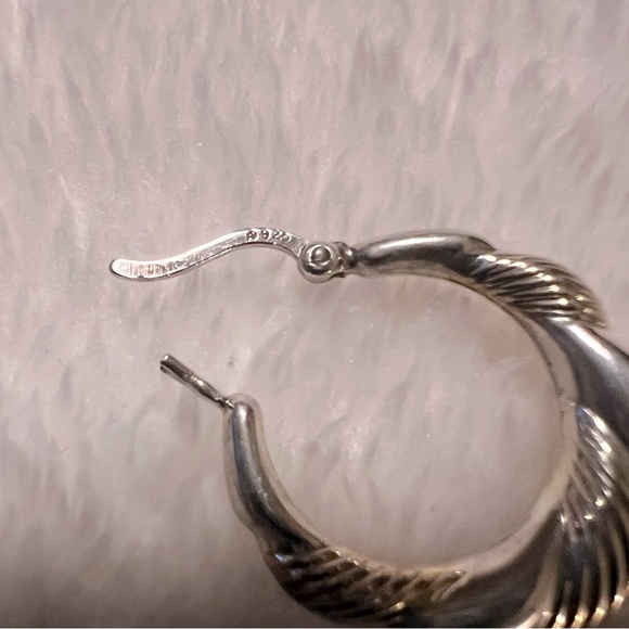 .925 Sterling & Gold Vermeil Two Tone Hoop Earrings - Picture 5 of 5